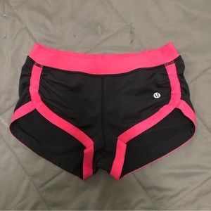 Lululemon hot yoga shorts